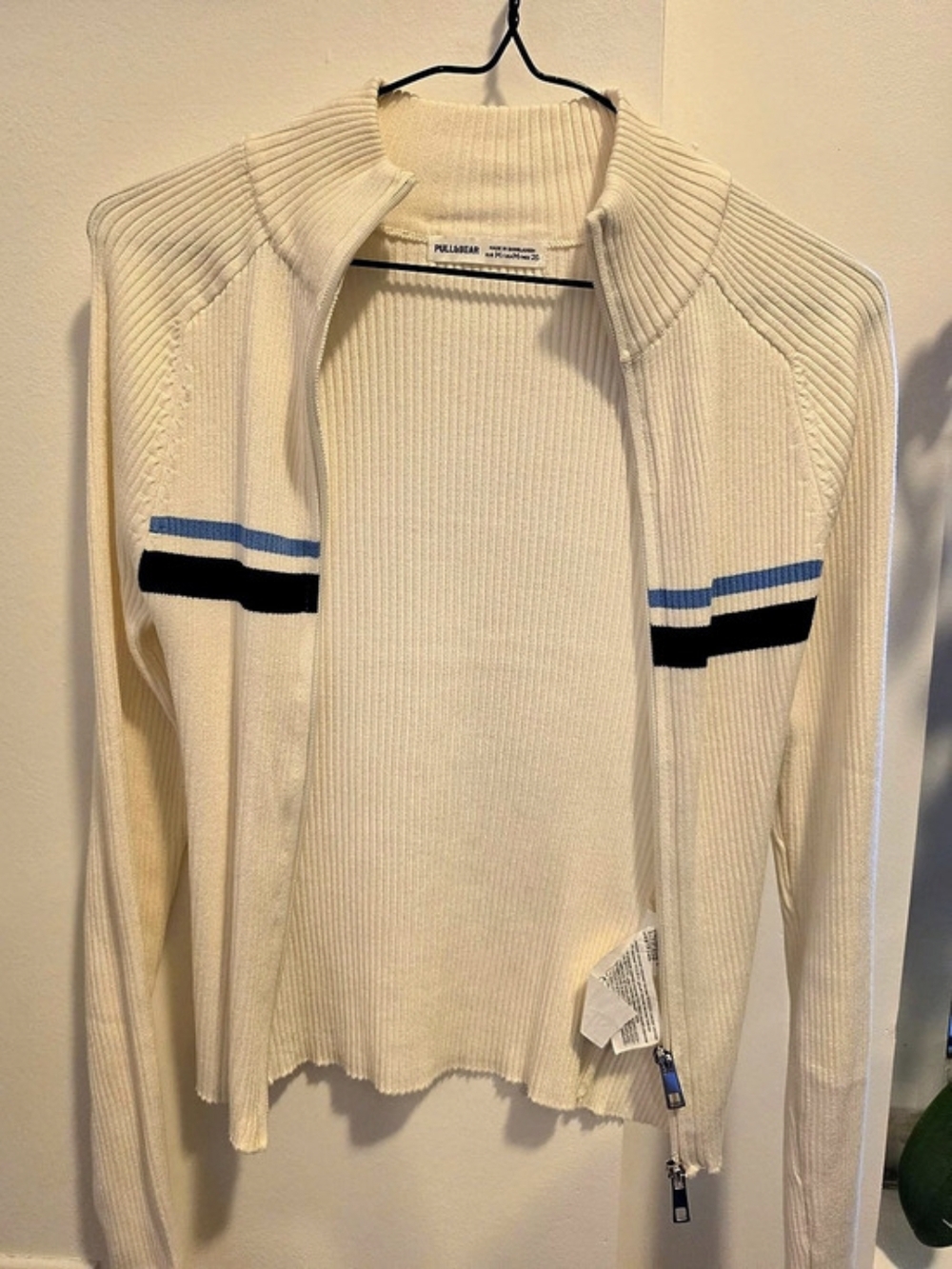 Pull&Bear Ribbed Zip-Through Jumper with Stripe Detail Size Medium